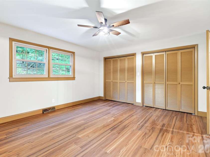 3781 226 Highway, Bakersville, NC 28705.  MLS# CAR4380281, YatesRealty ID 21028. 