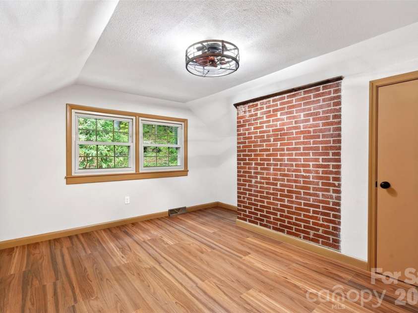 3781 226 Highway, Bakersville, NC 28705.  MLS# CAR4380281, YatesRealty ID 21028. 