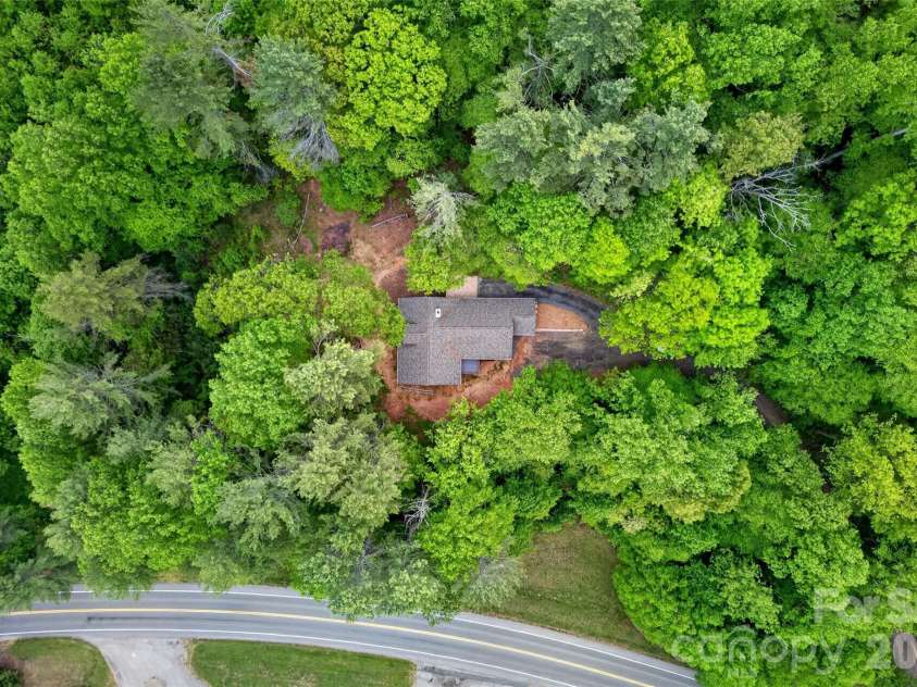 3781 226 Highway, Bakersville, NC 28705.  MLS# CAR4380281, YatesRealty ID 21028. 
