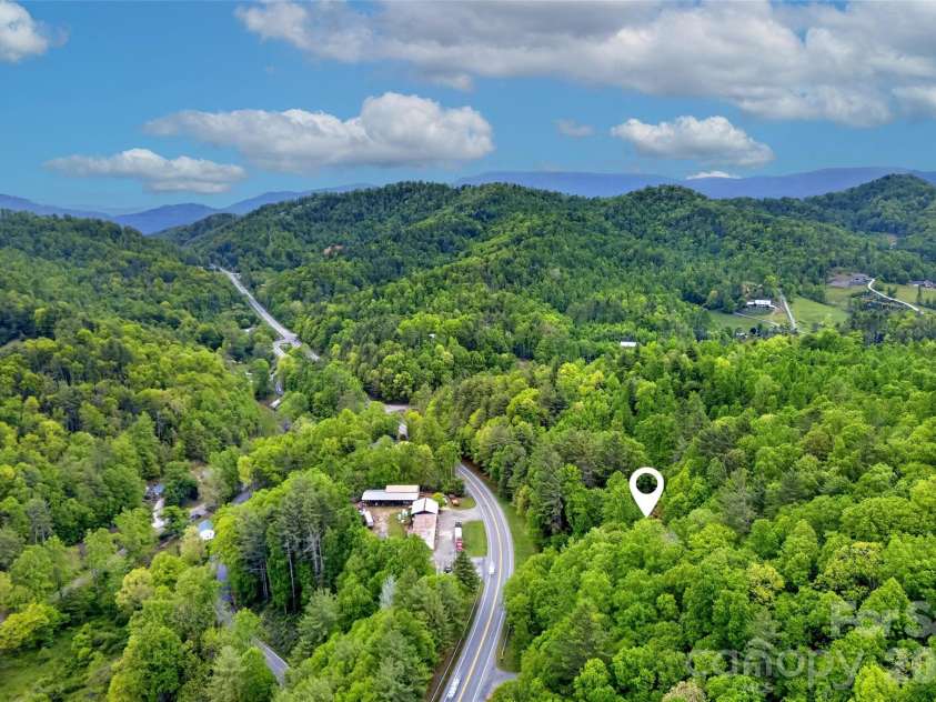 3781 226 Highway, Bakersville, NC 28705.  MLS# CAR4380281, YatesRealty ID 21028. 