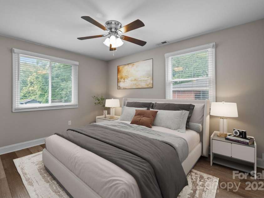 5008 Unaka Avenue, Charlotte, NC 28205.  MLS# CAR4266864, YatesRealty ID 21028. 