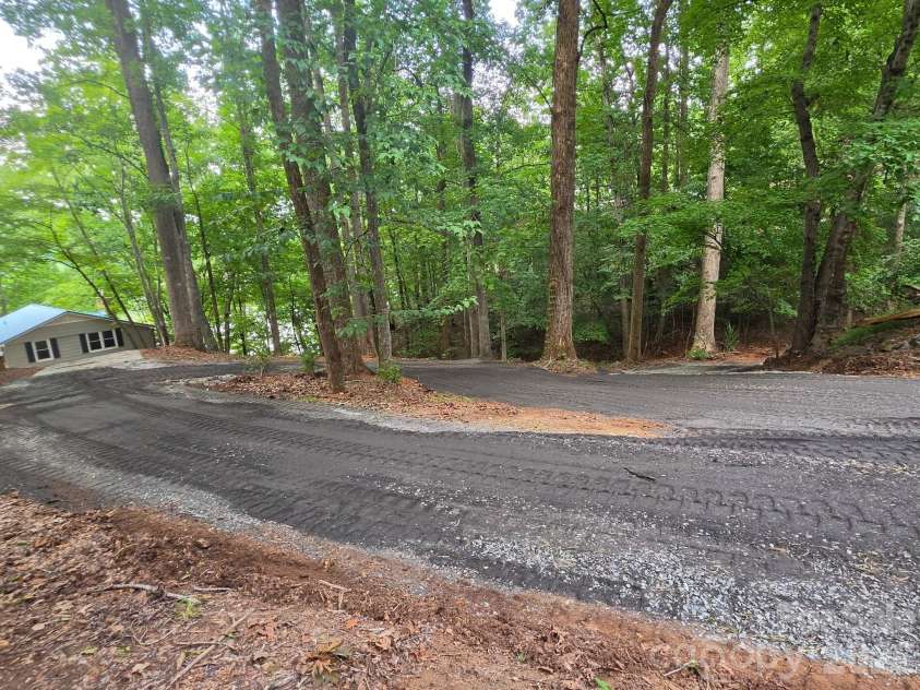 42640 Moonshine Drive, New London, NC 28127.  MLS# CAR4380413, YatesRealty ID 21029. 