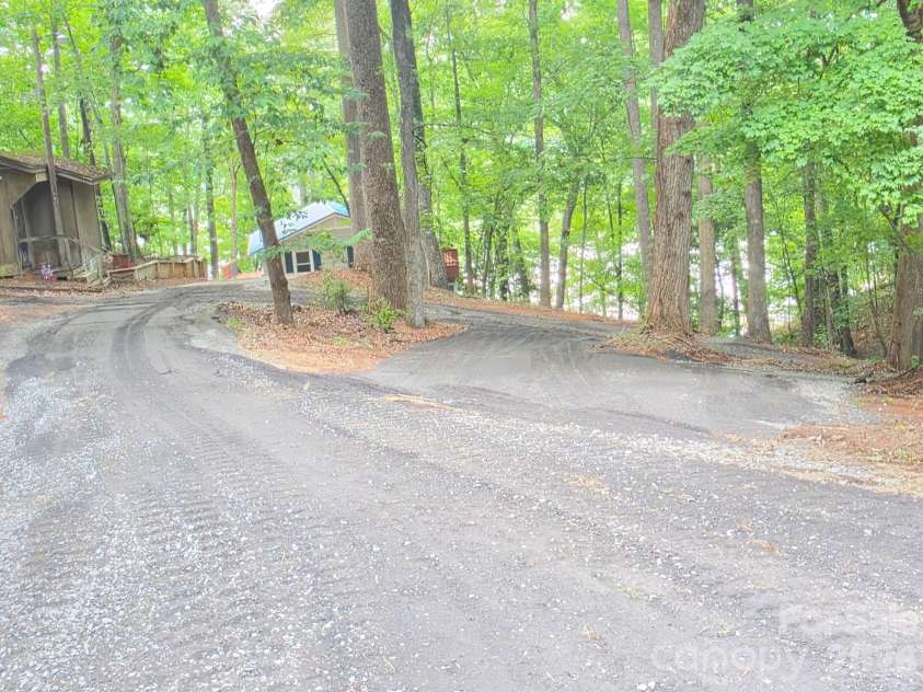42640 Moonshine Drive, New London, NC 28127.  MLS# CAR4380413, YatesRealty ID 21029. 