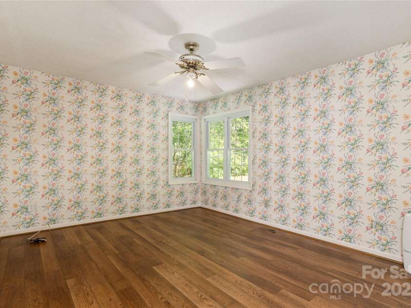 93 Wood Duck Court, Brevard, NC 28712.  MLS# CAR4267776, YatesRealty ID 21029. 