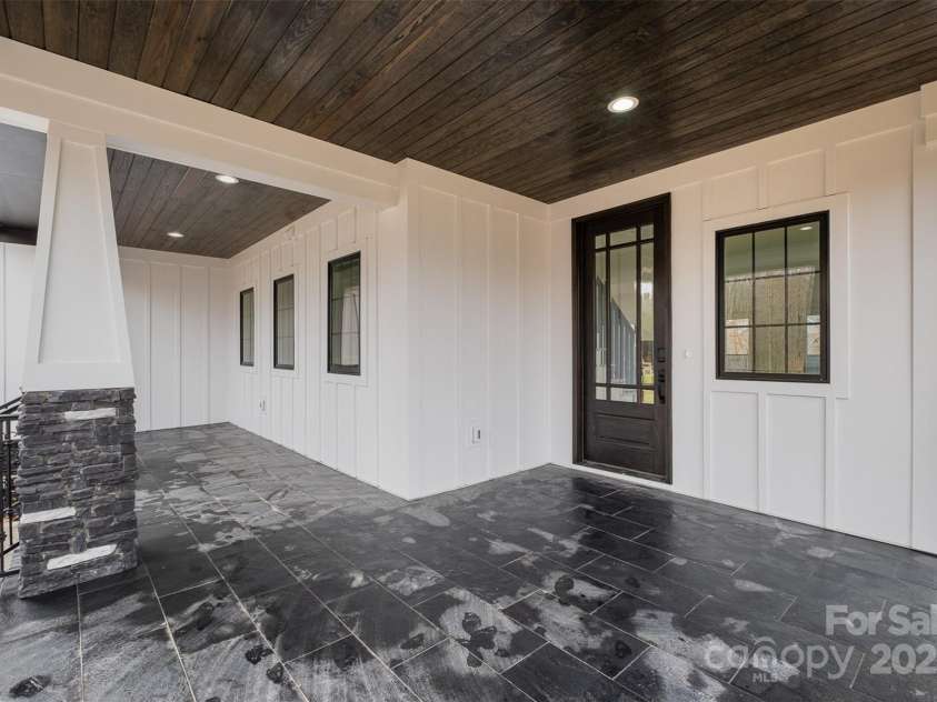 177 Olympia Drive, Mooresville, NC 28117.  MLS# CAR4216265, YatesRealty ID 2103. 