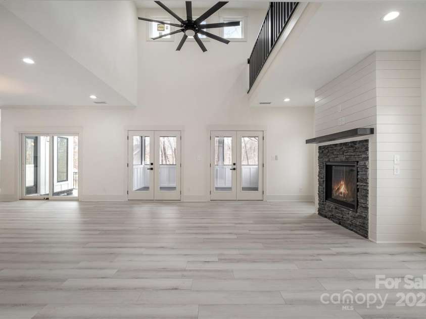 177 Olympia Drive, Mooresville, NC 28117.  MLS# CAR4216265, YatesRealty ID 2103. 