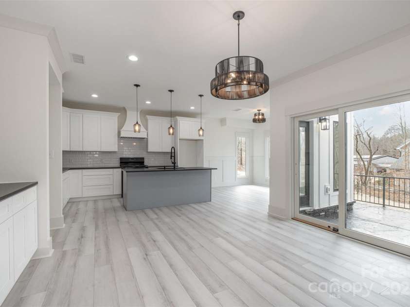 177 Olympia Drive, Mooresville, NC 28117.  MLS# CAR4216265, YatesRealty ID 2103. 