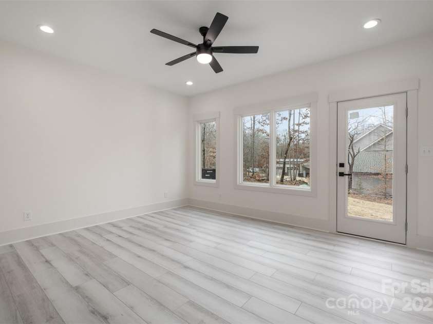 177 Olympia Drive, Mooresville, NC 28117.  MLS# CAR4216265, YatesRealty ID 2103. 