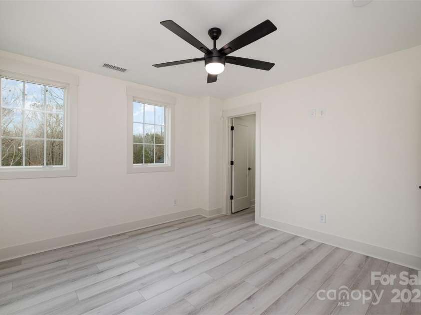 177 Olympia Drive, Mooresville, NC 28117.  MLS# CAR4216265, YatesRealty ID 2103. 