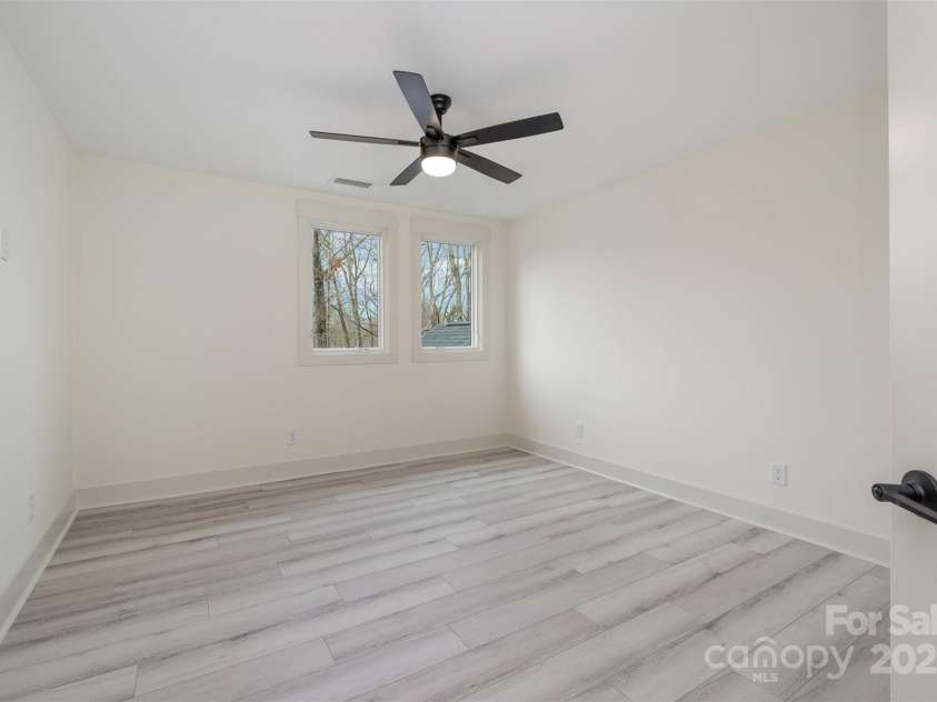177 Olympia Drive, Mooresville, NC 28117.  MLS# CAR4216265, YatesRealty ID 2103. 