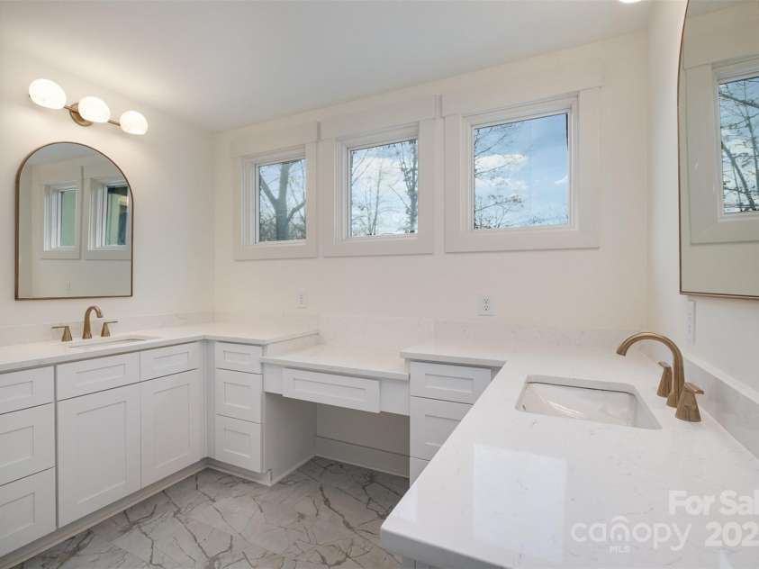 177 Olympia Drive, Mooresville, NC 28117.  MLS# CAR4216265, YatesRealty ID 2103. 