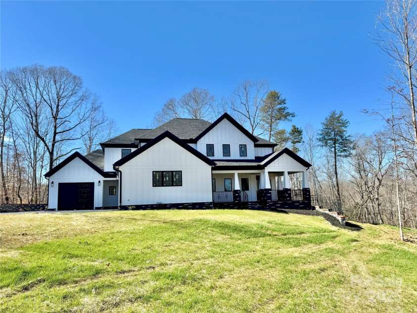 177 Olympia Drive, Mooresville, NC 28117.  MLS# CAR4216265, YatesRealty ID 2103. 