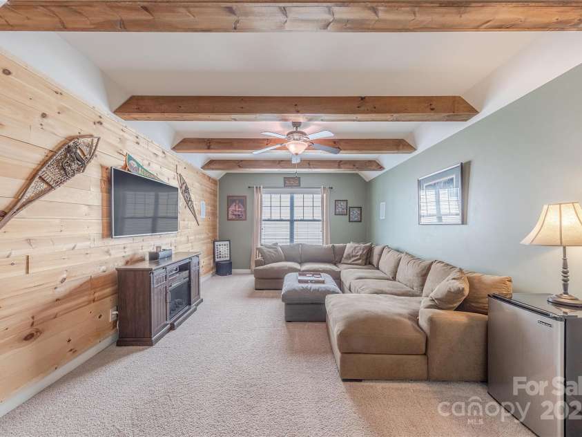 5256 Meadowcroft Way, Fort Mill, SC 29708.  MLS# CAR4270584, YatesRealty ID 21030. Amazing Bonus Room