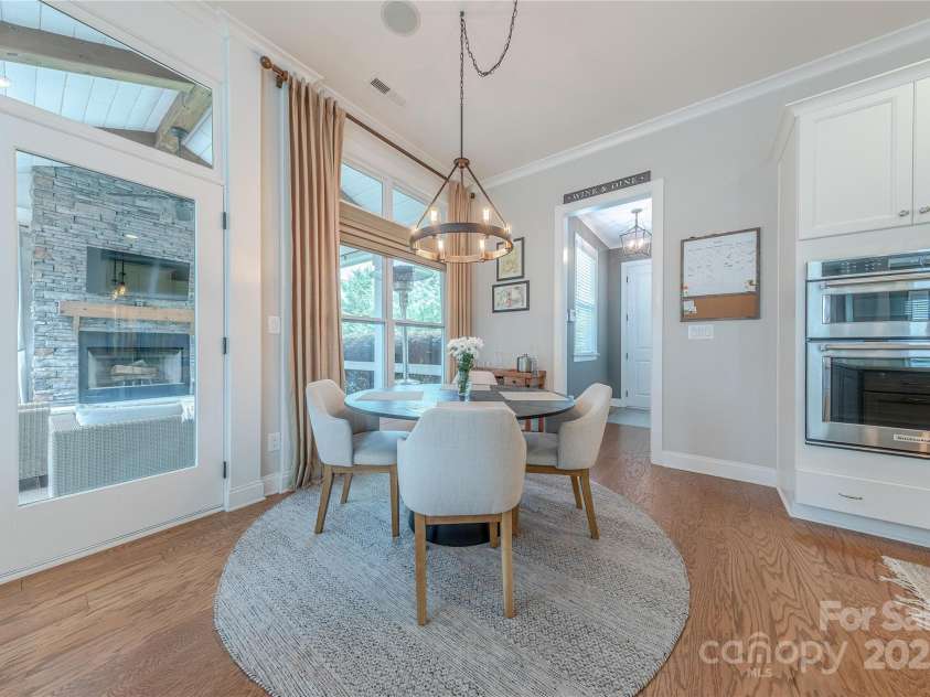 5256 Meadowcroft Way, Fort Mill, SC 29708.  MLS# CAR4270584, YatesRealty ID 21030. Breakfast Room