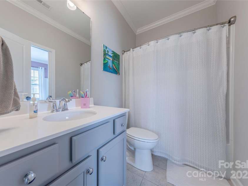 5256 Meadowcroft Way, Fort Mill, SC 29708.  MLS# CAR4270584, YatesRealty ID 21030. Full Bathroom Three