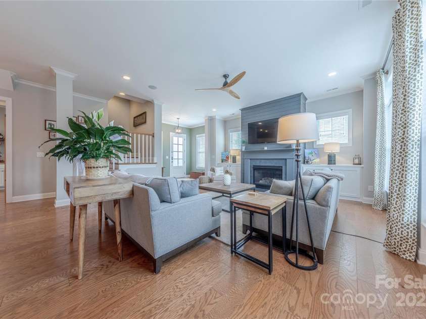5256 Meadowcroft Way, Fort Mill, SC 29708.  MLS# CAR4270584, YatesRealty ID 21030. Open Floor Plan