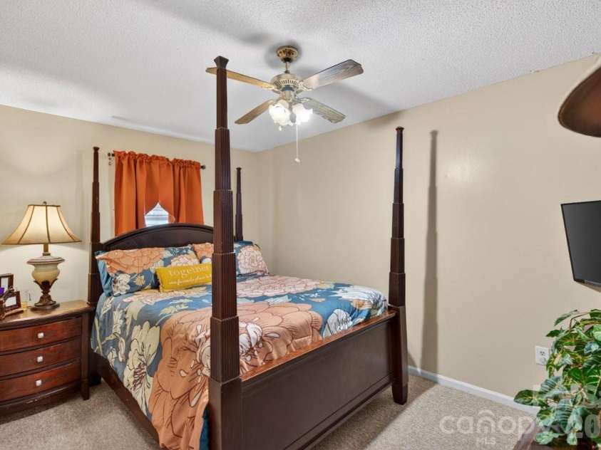 634 Hillcrest Drive, Shelby, NC 28150.  MLS# CAR4380899, YatesRealty ID 21030. 