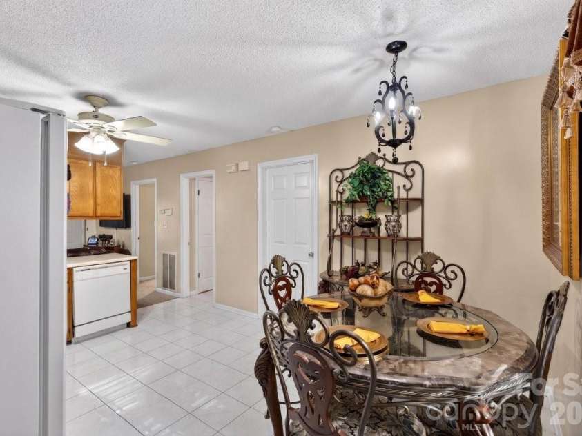 634 Hillcrest Drive, Shelby, NC 28150.  MLS# CAR4380899, YatesRealty ID 21030. 