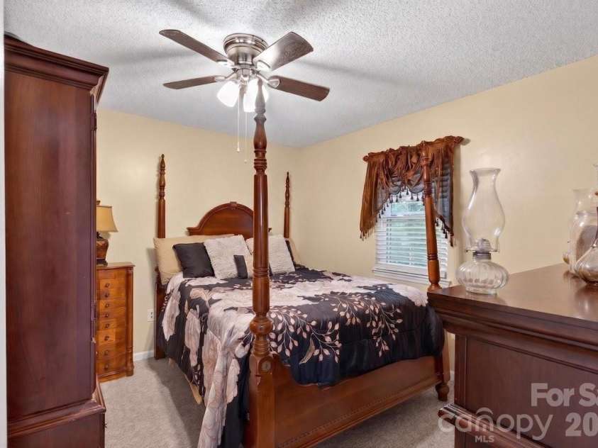 634 Hillcrest Drive, Shelby, NC 28150.  MLS# CAR4380899, YatesRealty ID 21030. 