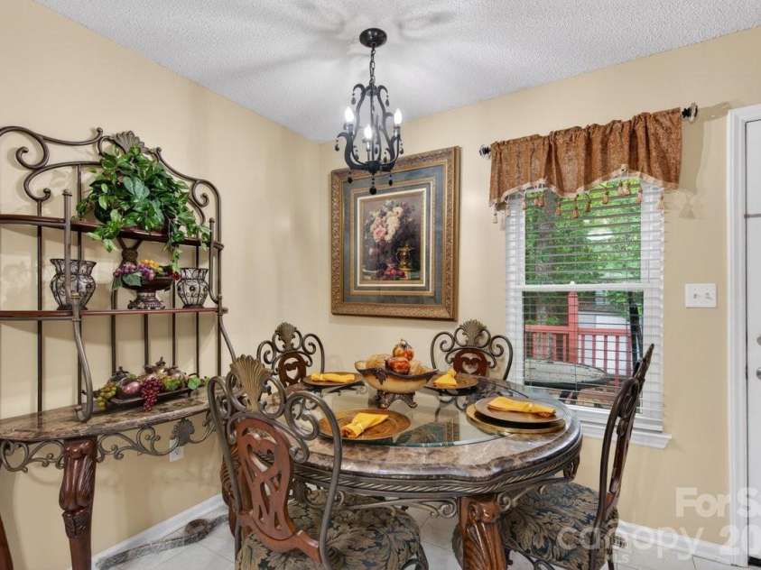 634 Hillcrest Drive, Shelby, NC 28150.  MLS# CAR4380899, YatesRealty ID 21030. 