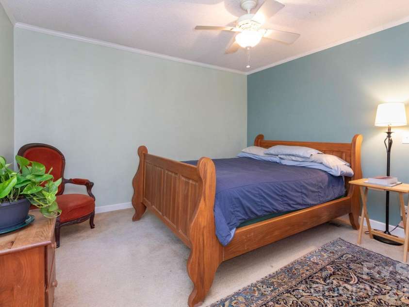 159 Marcellina Drive, Fairview, NC 28730.  MLS# CAR4377799, YatesRealty ID 21031. Guest bathroom 