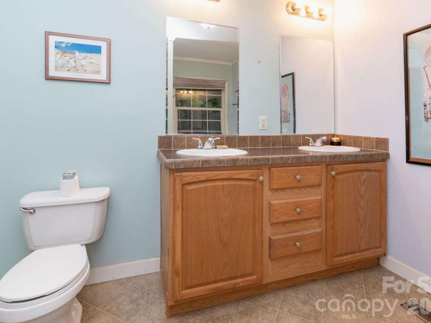 159 Marcellina Drive, Fairview, NC 28730.  MLS# CAR4377799, YatesRealty ID 21031. Primary bathroom. 
