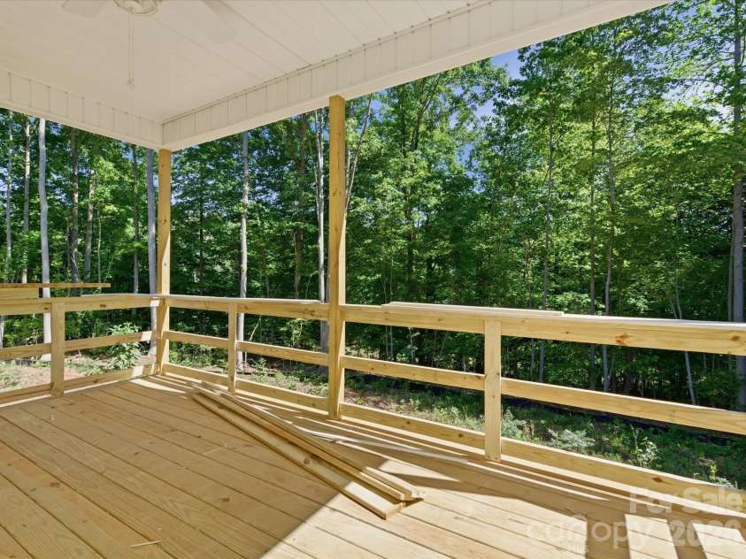 1222 Woodpecker Drive, Clover, SC 29710.  MLS# CAR4378979, YatesRealty ID 21032. 