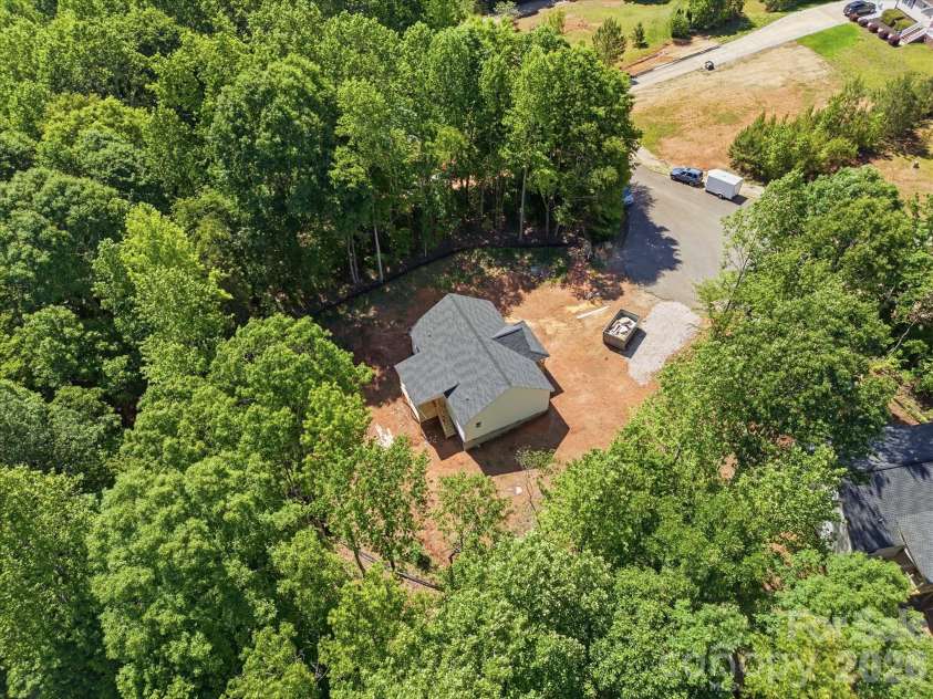 1222 Woodpecker Drive, Clover, SC 29710.  MLS# CAR4378979, YatesRealty ID 21032. 
