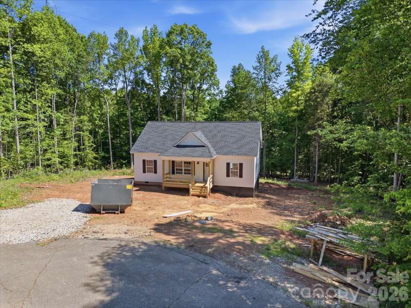 1222 Woodpecker Drive, Clover, SC 29710.  MLS# CAR4378979, YatesRealty ID 21032. 