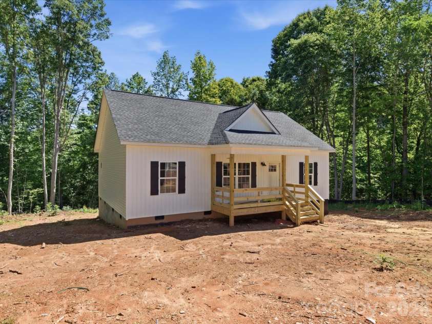 1222 Woodpecker Drive, Clover, SC 29710.  MLS# CAR4378979, YatesRealty ID 21032. 