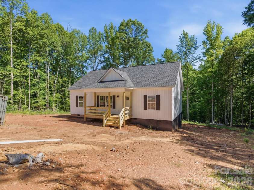 1222 Woodpecker Drive, Clover, SC 29710.  MLS# CAR4378979, YatesRealty ID 21032. 