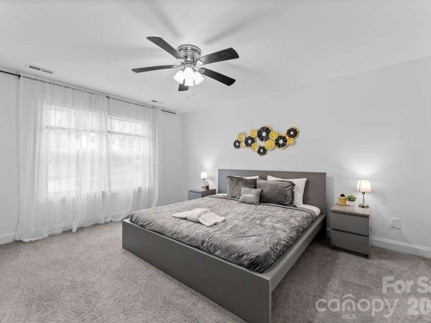 4117 Colebrook Road, Charlotte, NC 28215.  MLS# CAR4380992, YatesRealty ID 21033. 