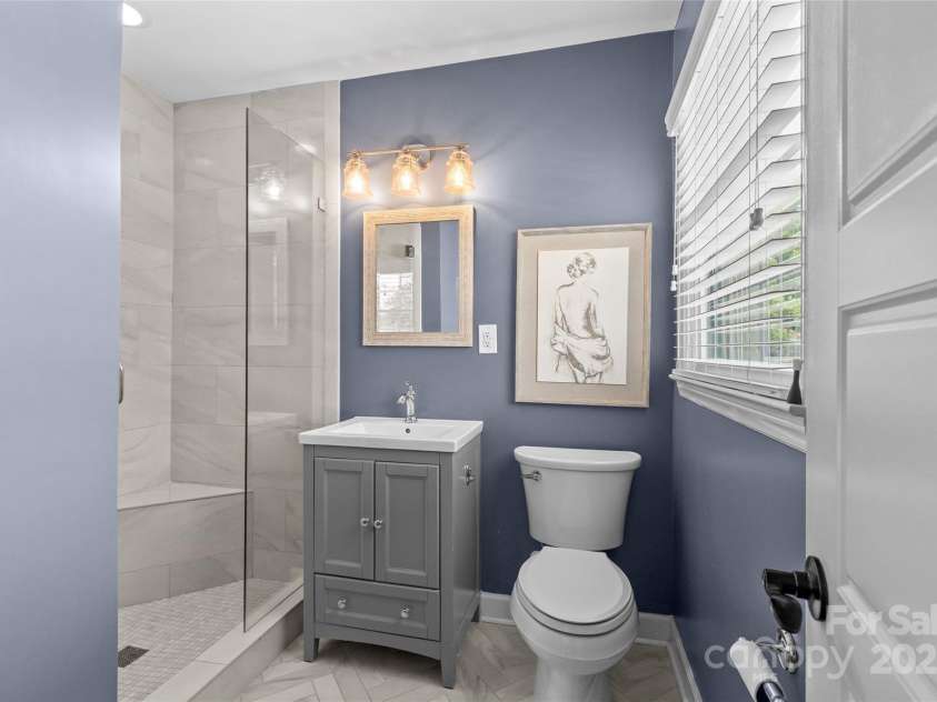 5501 Murrayhill Road, Charlotte, NC 28210.  MLS# CAR4272966, YatesRealty ID 21033. 