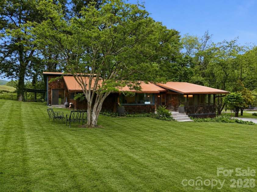 250 Potato Branch Road, Leicester, NC 28748.  MLS# CAR4377346, YatesRealty ID 21034. 