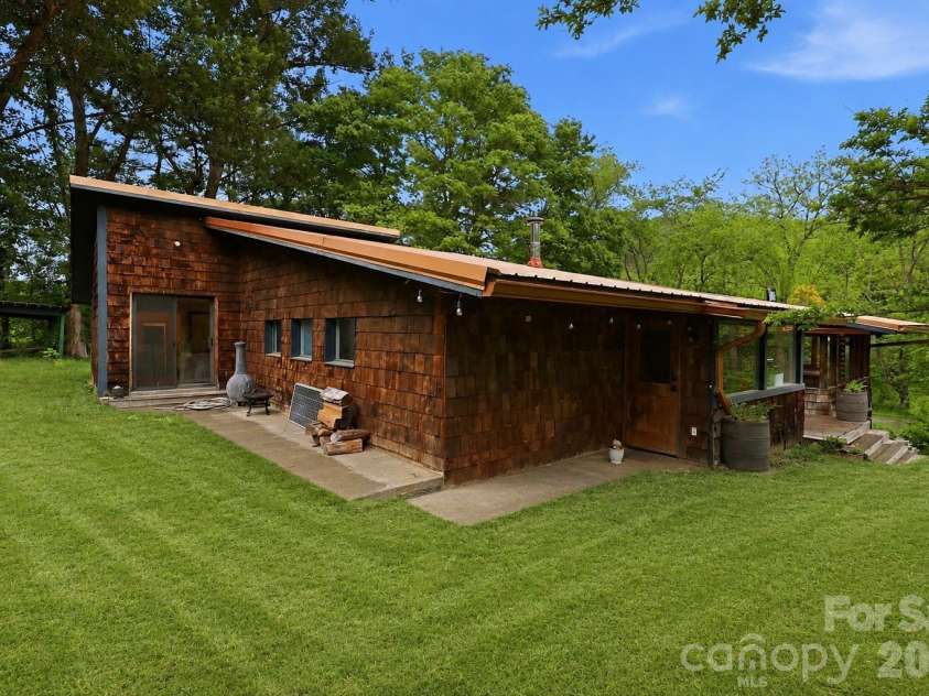 250 Potato Branch Road, Leicester, NC 28748.  MLS# CAR4377346, YatesRealty ID 21034. 