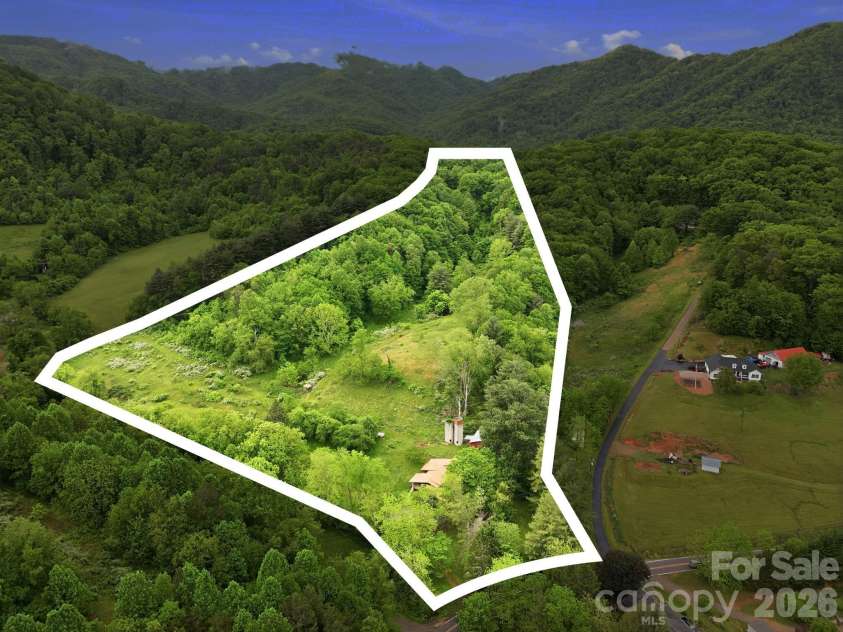 250 Potato Branch Road, Leicester, NC 28748.  MLS# CAR4377346, YatesRealty ID 21034. 