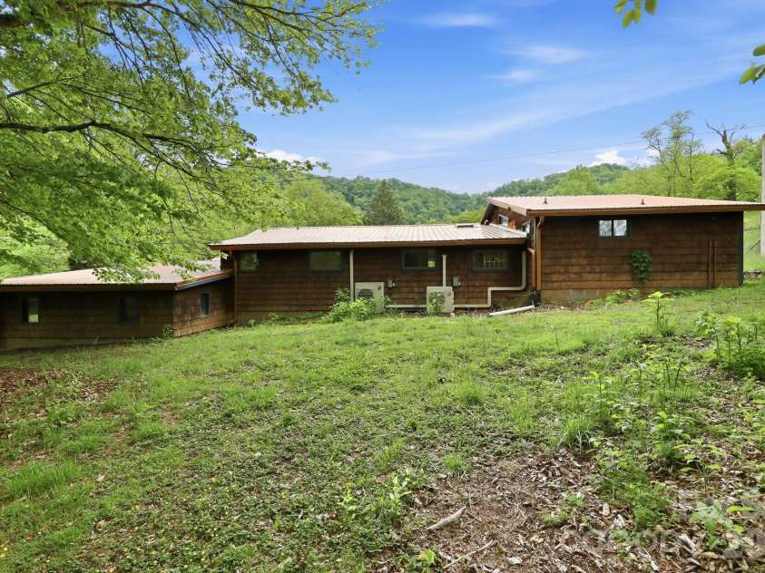 250 Potato Branch Road, Leicester, NC 28748.  MLS# CAR4377346, YatesRealty ID 21034. 