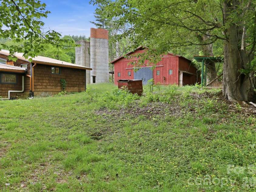 250 Potato Branch Road, Leicester, NC 28748.  MLS# CAR4377346, YatesRealty ID 21034. 