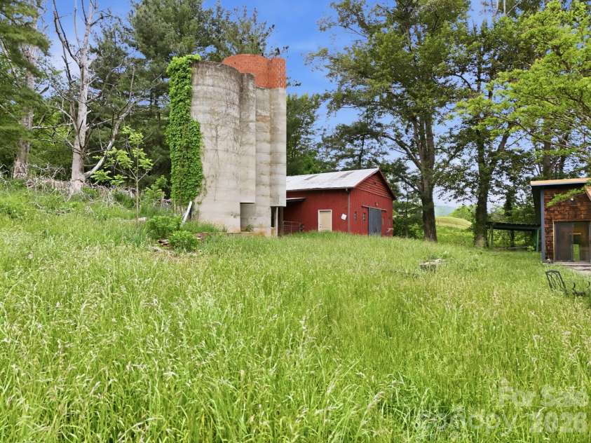 250 Potato Branch Road, Leicester, NC 28748.  MLS# CAR4377346, YatesRealty ID 21034. 