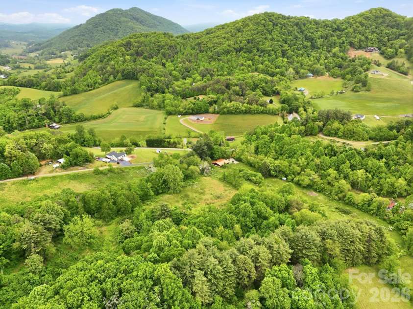 250 Potato Branch Road, Leicester, NC 28748.  MLS# CAR4377346, YatesRealty ID 21034. 