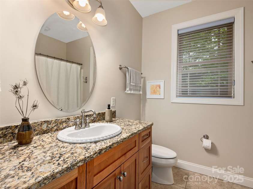 4 Alsatian Lane, Asheville, NC 28805.  MLS# CAR4260224, YatesRealty ID 21036. 