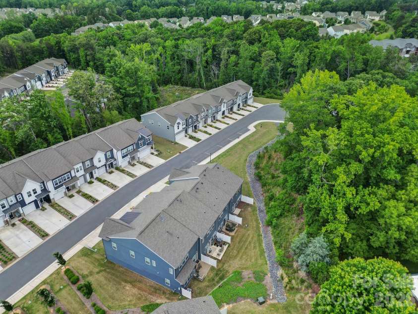 516 Madison Falls Court, Fort Mill, SC 29708.  MLS# CAR4380999, YatesRealty ID 21036. 