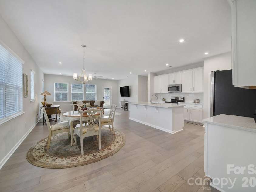 516 Madison Falls Court, Fort Mill, SC 29708.  MLS# CAR4380999, YatesRealty ID 21036. Dining - Open Floor Plan