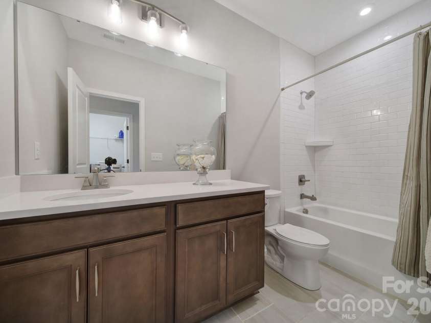 516 Madison Falls Court, Fort Mill, SC 29708.  MLS# CAR4380999, YatesRealty ID 21036. Hall Bathroom