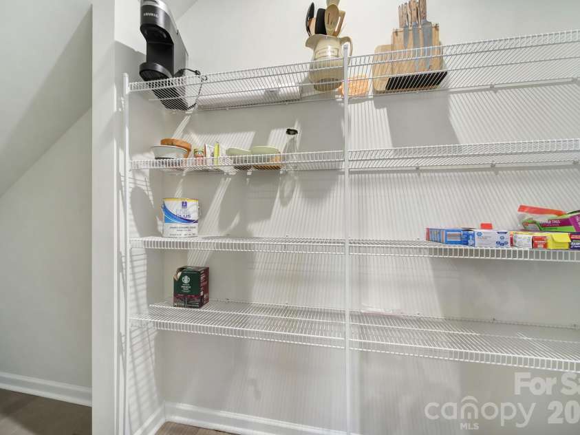 516 Madison Falls Court, Fort Mill, SC 29708.  MLS# CAR4380999, YatesRealty ID 21036. Large Walk-in Pantry