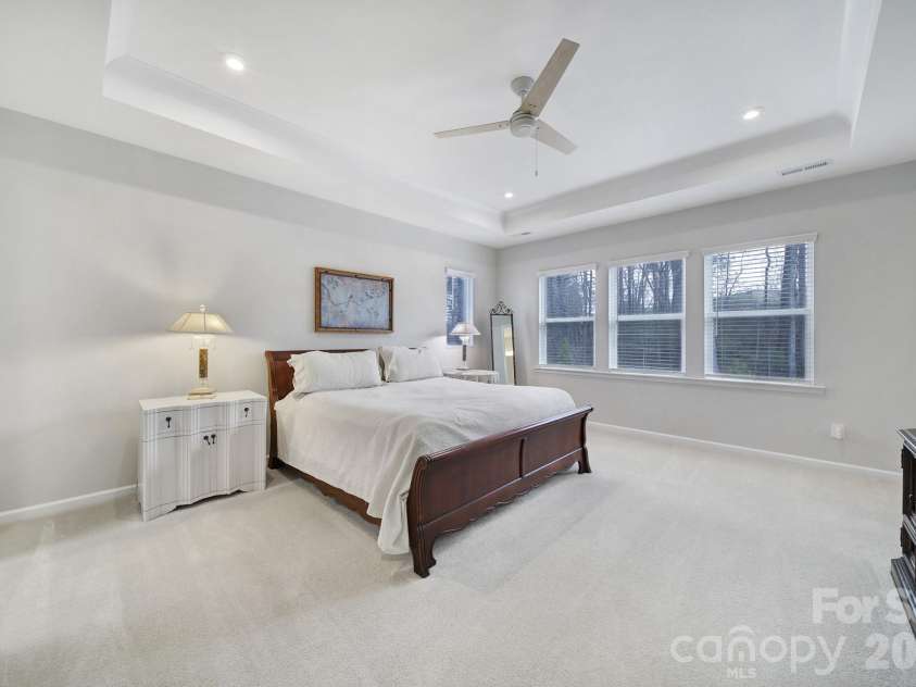 516 Madison Falls Court, Fort Mill, SC 29708.  MLS# CAR4380999, YatesRealty ID 21036. Primary Bedroom