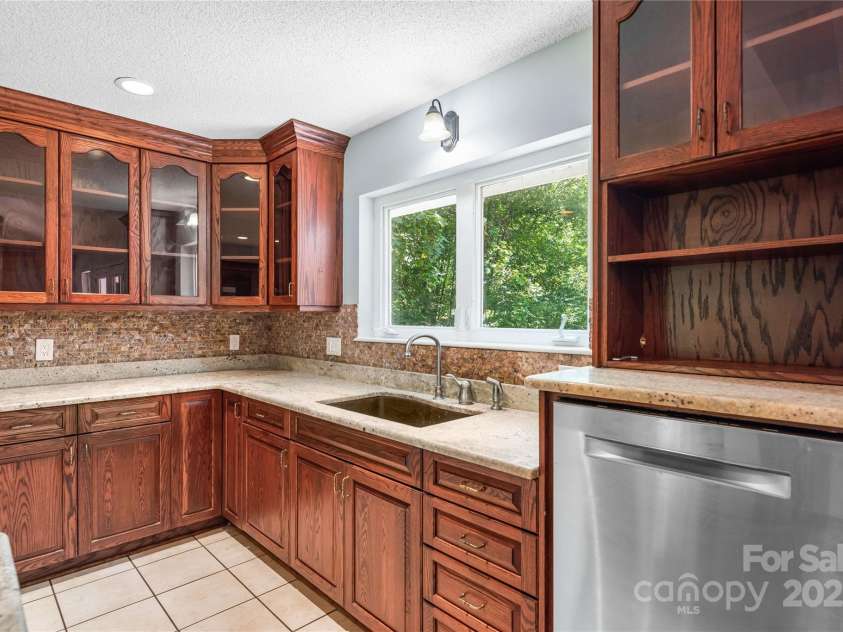 97 Hughes Drive, Maggie Valley, NC 28751.  MLS# CAR4290471, YatesRealty ID 21040. 