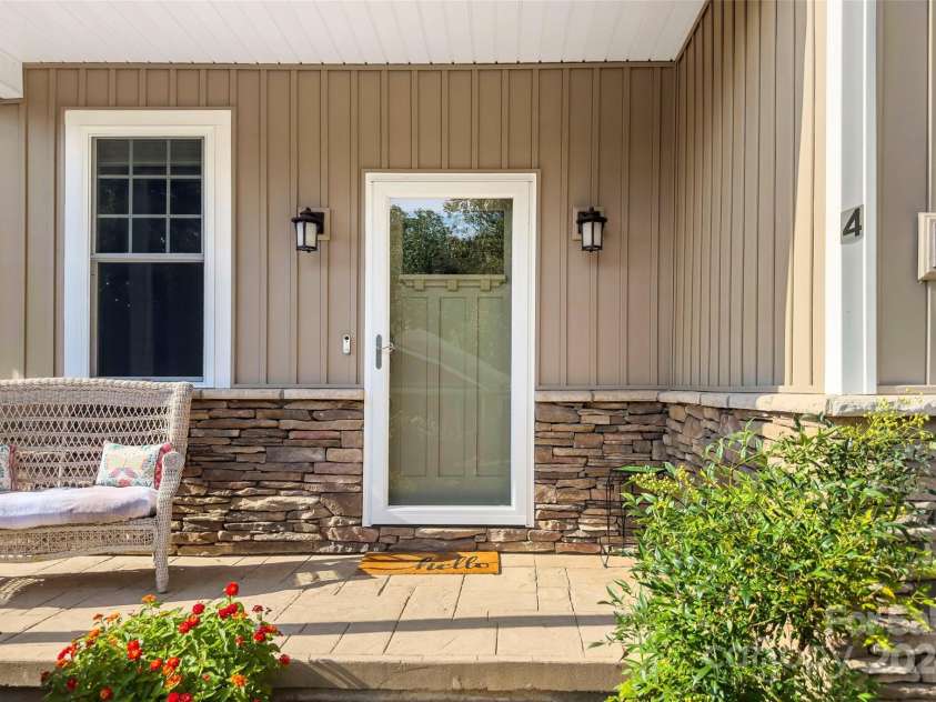 4 Nectar Way, Swannanoa, NC 28778.  MLS# CAR4186169, YatesRealty ID 21041. Come sit awhile on your front porch.