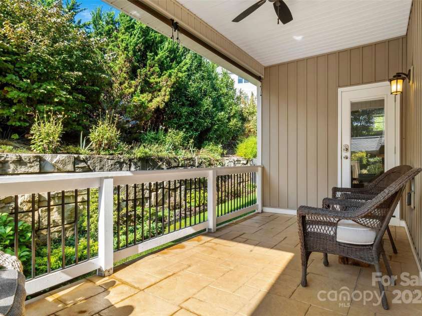 4 Nectar Way, Swannanoa, NC 28778.  MLS# CAR4186169, YatesRealty ID 21041. Imagine drinking your coffee in the morning on your own private patio