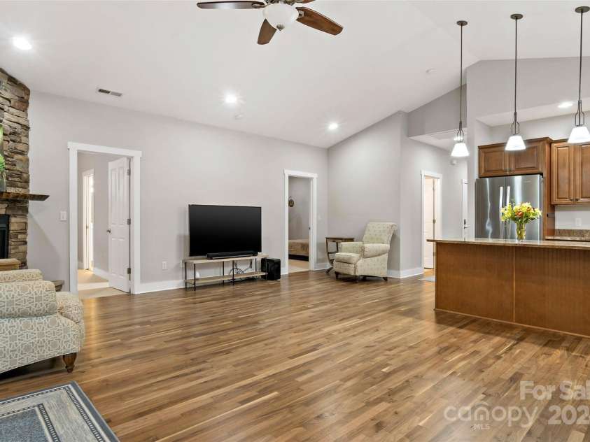 4 Nectar Way, Swannanoa, NC 28778.  MLS# CAR4186169, YatesRealty ID 21041. Living and Dining Room